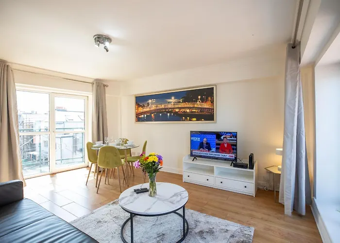 Saint Patrick's District Apartment